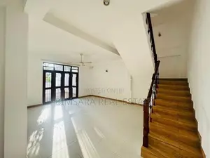 MODERN 4BR SPACIOUS HOUSE IN SURIYAMAL MAWATHA, DELKANDA | LH03708