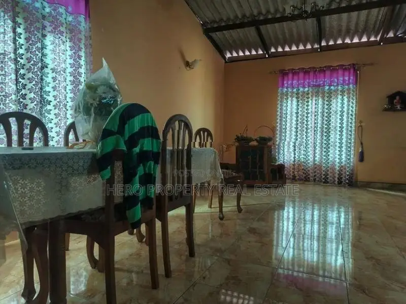 Two Story House for Sale in Wellampitiya