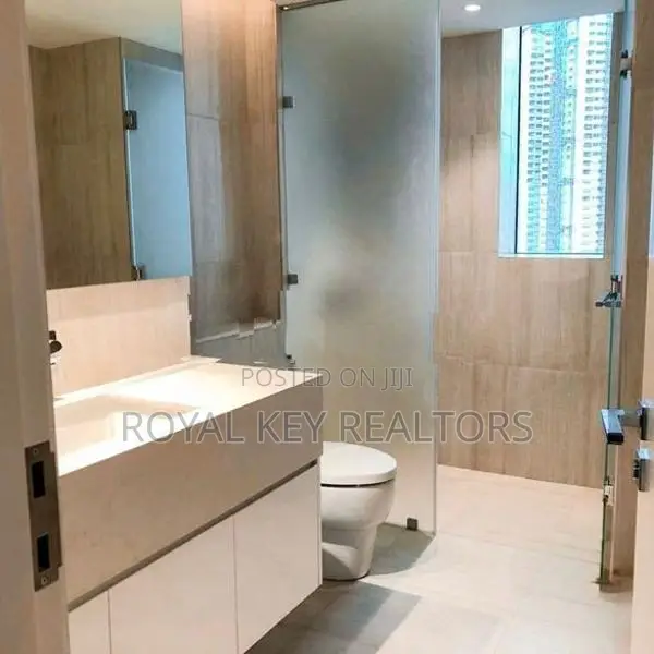 🏢 Colombo City Center - 02 Bedroom Furnished Apartment for Sale
