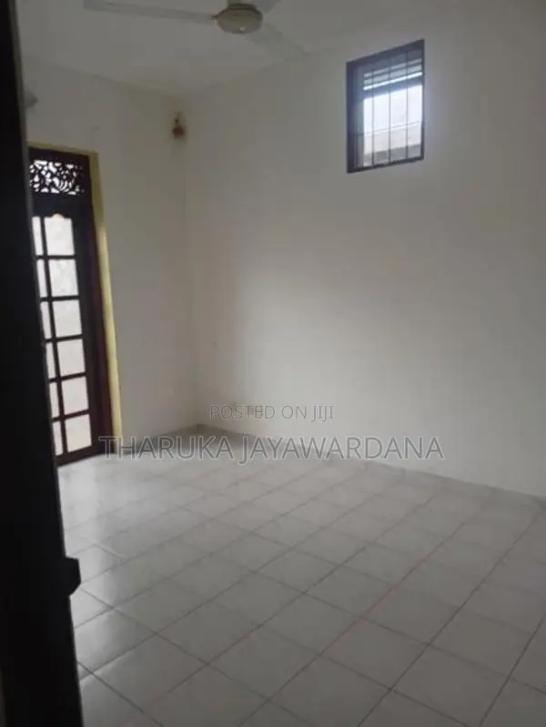 Ground Floor Unit House for Rent Boralasgamuwa