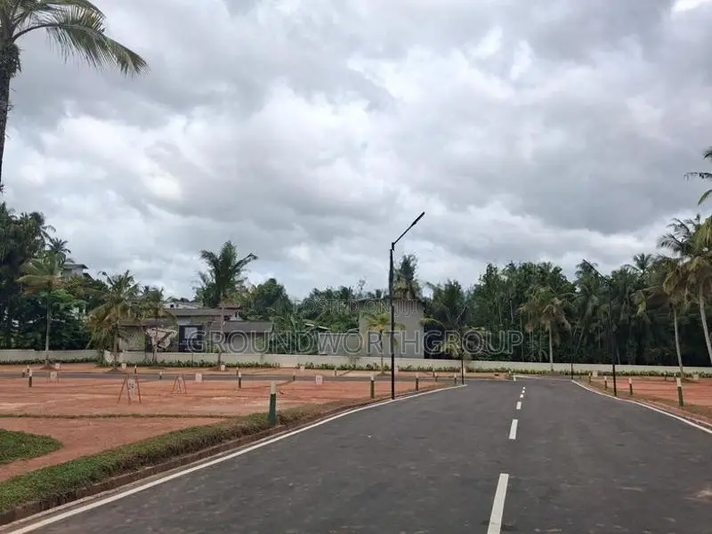 Bare Lands for Sale in Hokandara s8