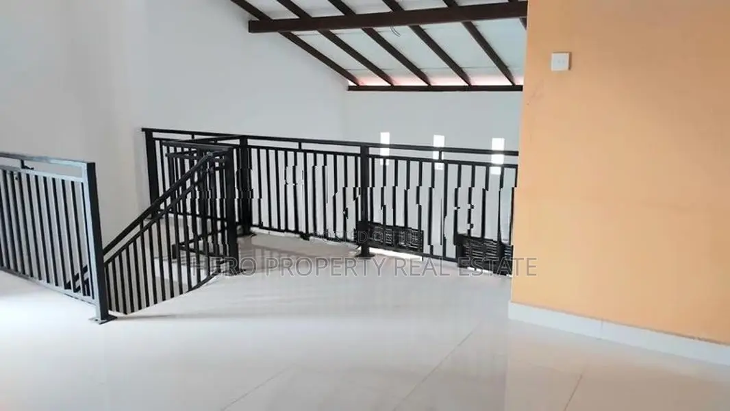 HJR200 - Modern House for Rent in Balummahara