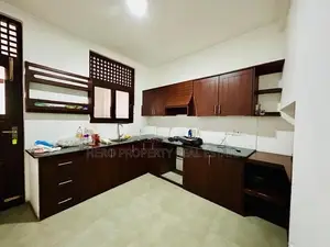 Three Story House for Rent in Hokandara