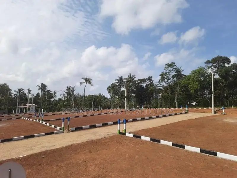 Panadura Gorakana 7,10 Perch Lands Plots N38