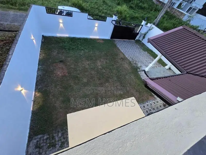 Complete House For Sale in Negombo