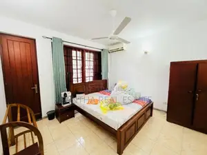 (AF102) 03 Story Luxury house At Mount Lavinea