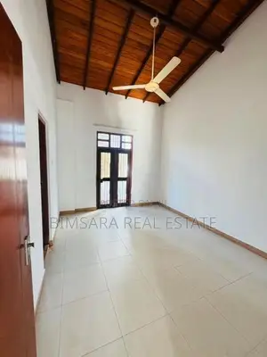 MODERN 4BR SPACIOUS HOUSE IN SURIYAMAL MAWATHA, DELKANDA | LH03708