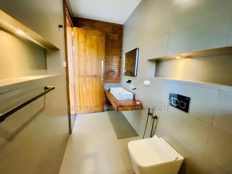 HCS074 - Modern Luxury Quality Valuable House for Sale in Moratuwa
