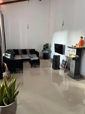 Fully Furnished House 1st Floor Unit for Rent Athurugiriya