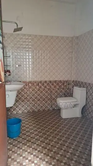 urgent sale Two-units House for in Wellampitiya