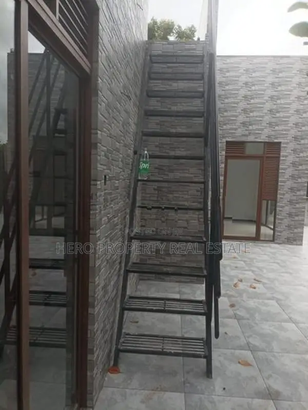 HJR202 - Upstairs House for Rent in Kirillawala