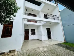 Modern House for Rent in Thalawathugoda