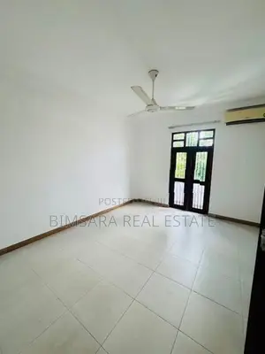 MODERN 4BR SPACIOUS HOUSE IN SURIYAMAL MAWATHA, DELKANDA | LH03708