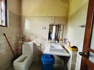 Modern House with 8 bedrooms and bathrooms for Rent in Pannipitiya