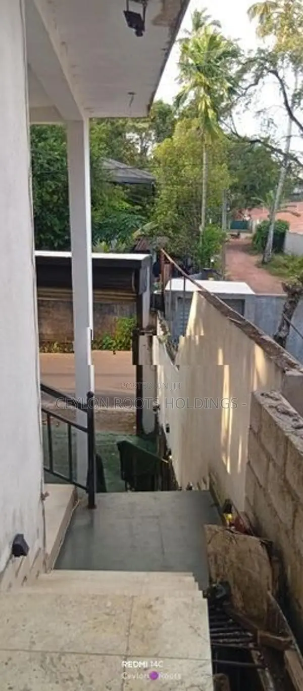 Fully Furnished Upstair House Specially for Couple Rent in Makubura,