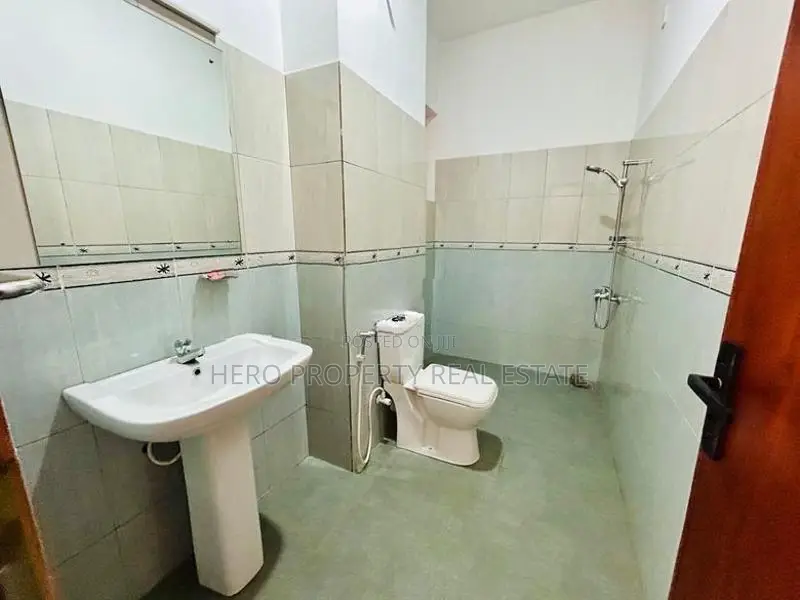 Modern House for Rent in Thalawathugoda