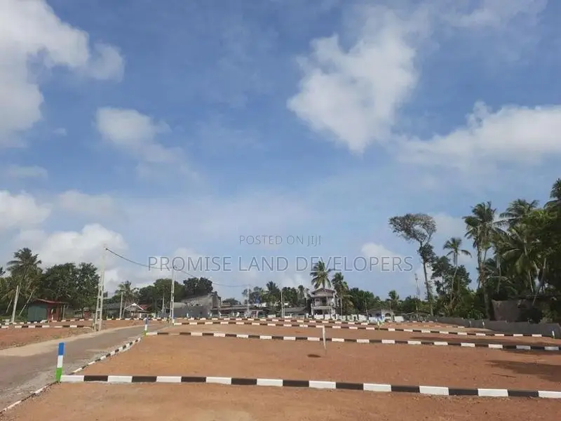 Panadura Gorakana 7,10 Perch Lands Plots N38