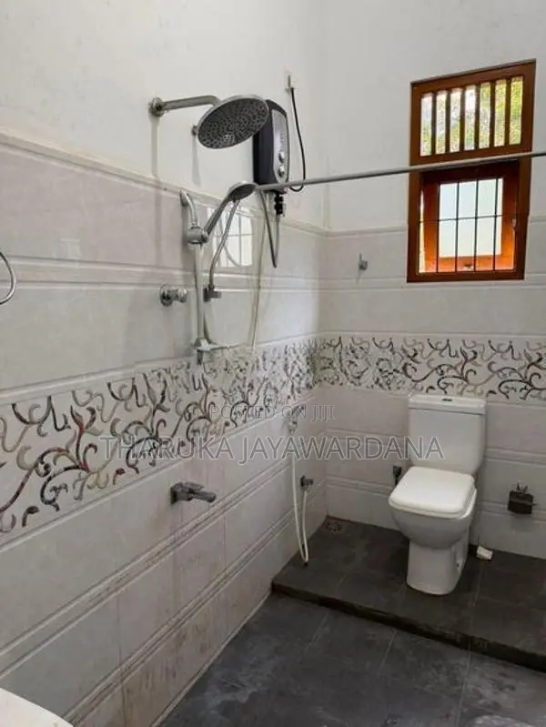 Fully Furnished House 1st Floor Unit for Rent Athurugiriya