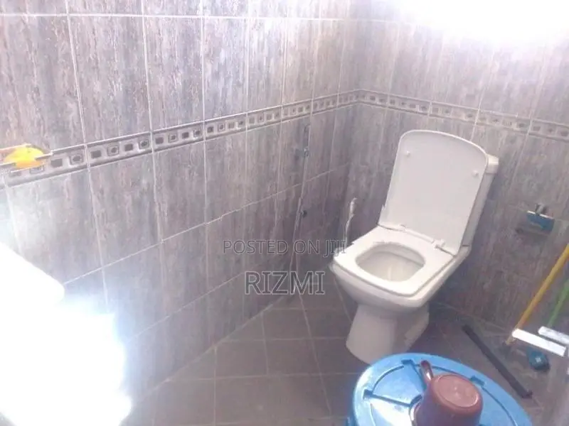 ground floor 2BR house for rent in dehiwala station road