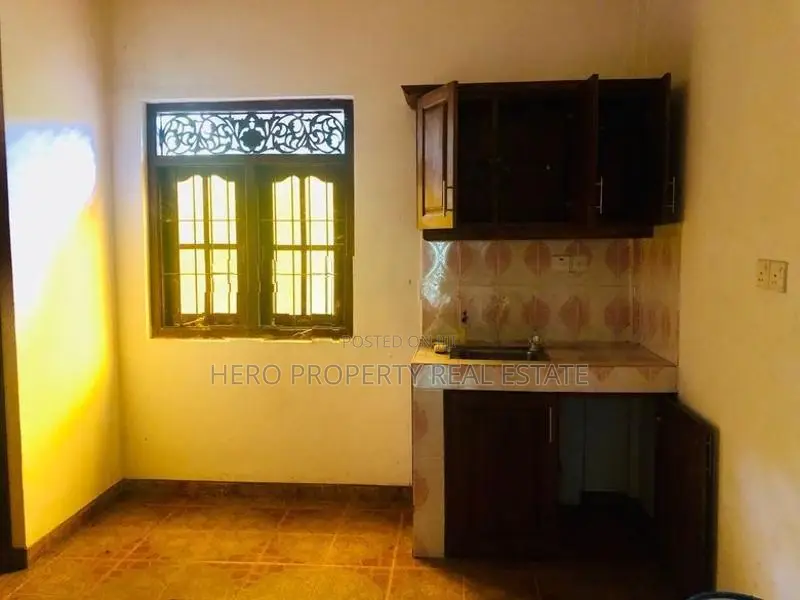 HJR201 - Two Story House for Rent in Kalagedihena