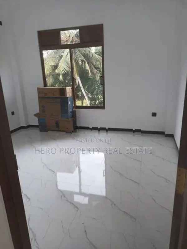 HJR202 - Upstairs House for Rent in Kirillawala