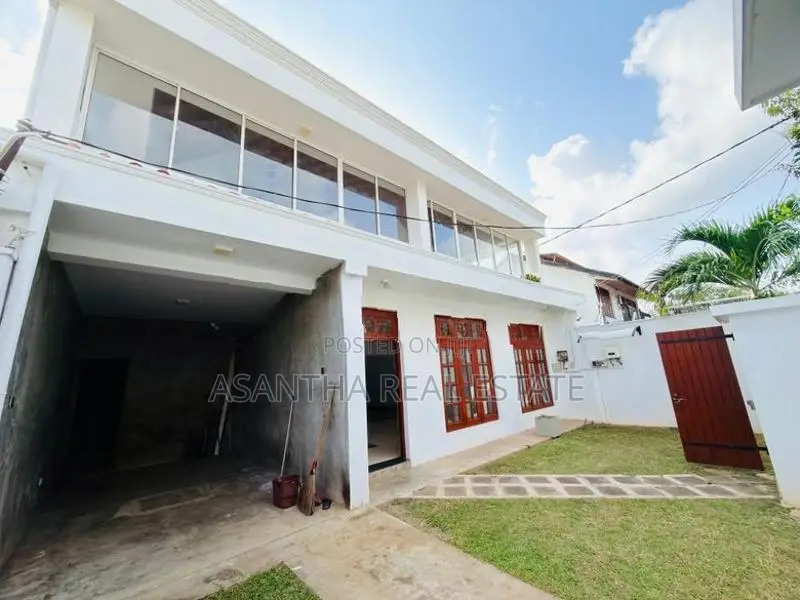 (AF102) 03 Story Luxury house At Mount Lavinea