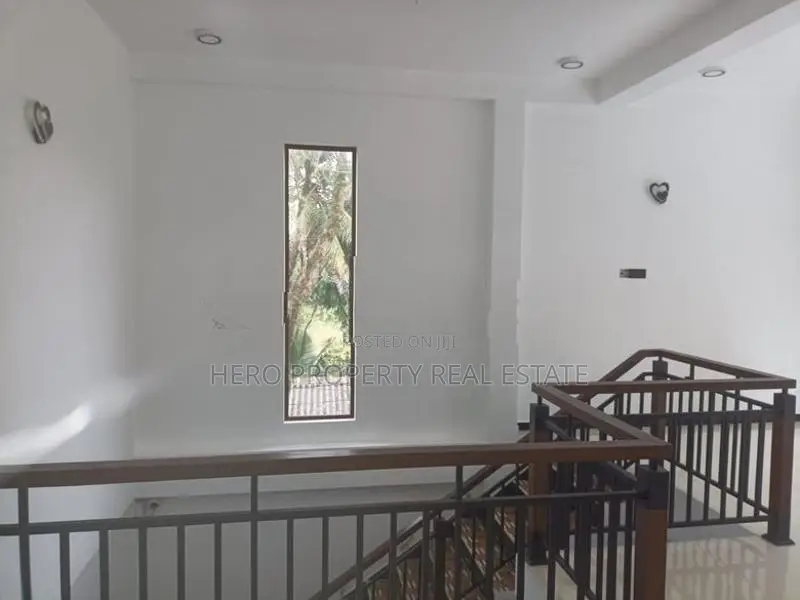 HJR202 - Upstairs House for Rent in Kirillawala