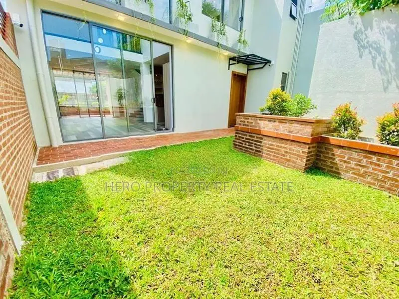 HCS074 - Modern Luxury Quality Valuable House for Sale in Moratuwa
