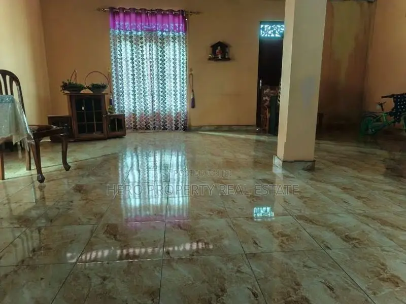 Two Story House for Sale in Wellampitiya
