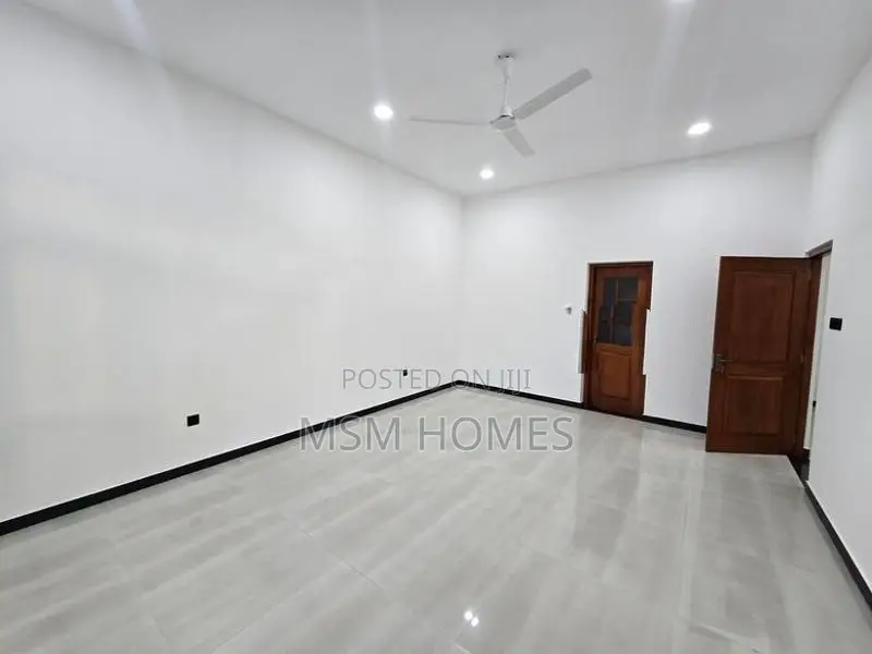S O L I D Brand New Box Modern Luxury House For Sale in Negombo