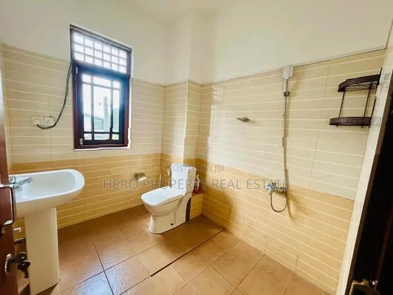 Modern House for Rent in Thalawathugoda