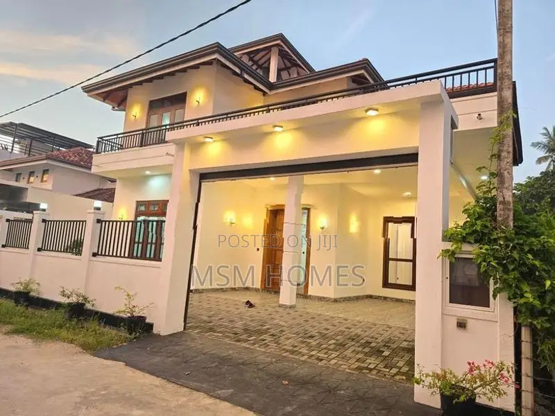 @ Brand New Luxury 2 Story House For Sale in Negombo