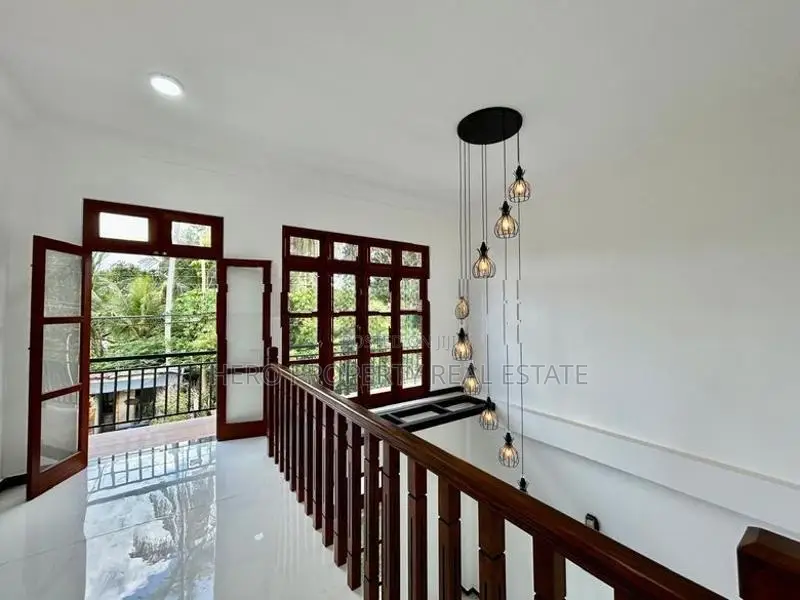 Brand new modern house for sale in piliyandala