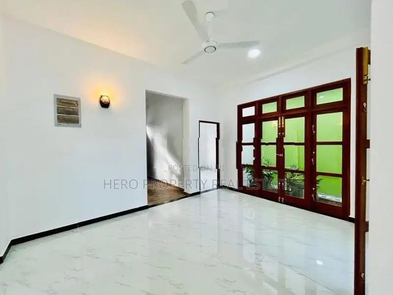 Brand new modern house for sale in piliyandala