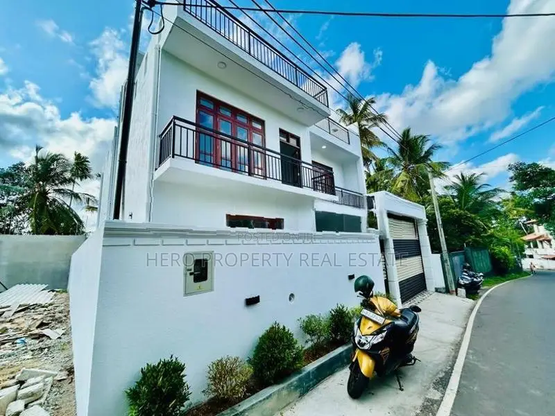 Brand new modern house for sale in piliyandala