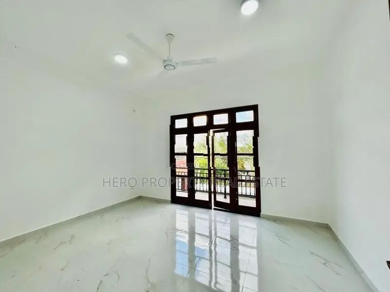 Brand new modern house for sale in piliyandala