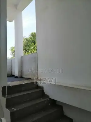 3 storey separate 2 unit house for rent in dehiwala attidia