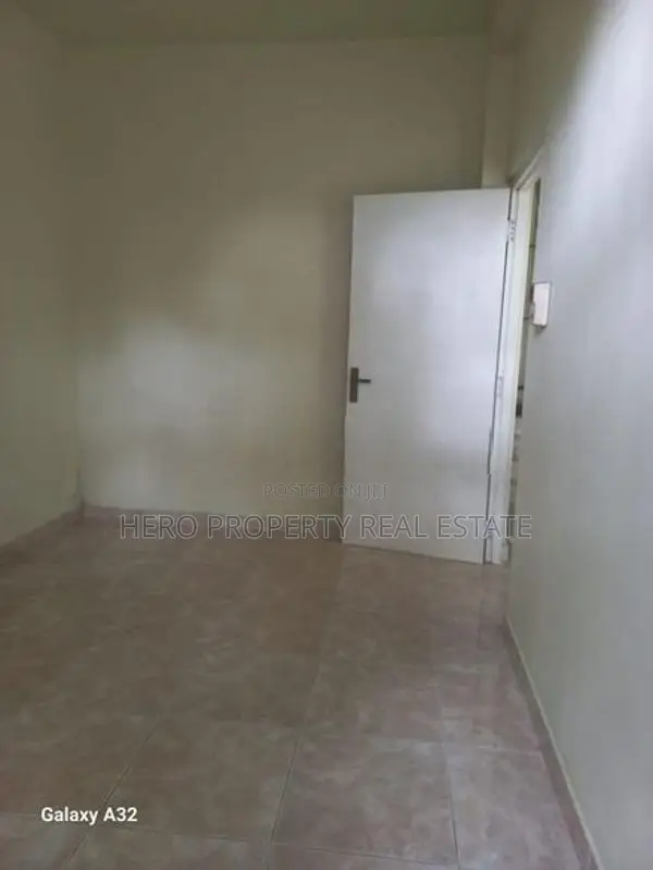 Ground Floor House for Rent in Kalapaluwawa