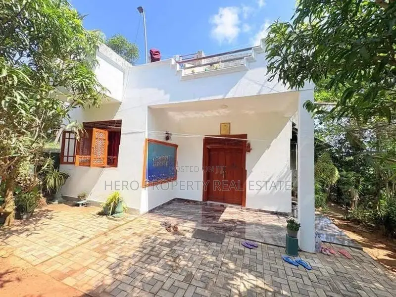 Luxury Modern House for Sale in Kadawatha