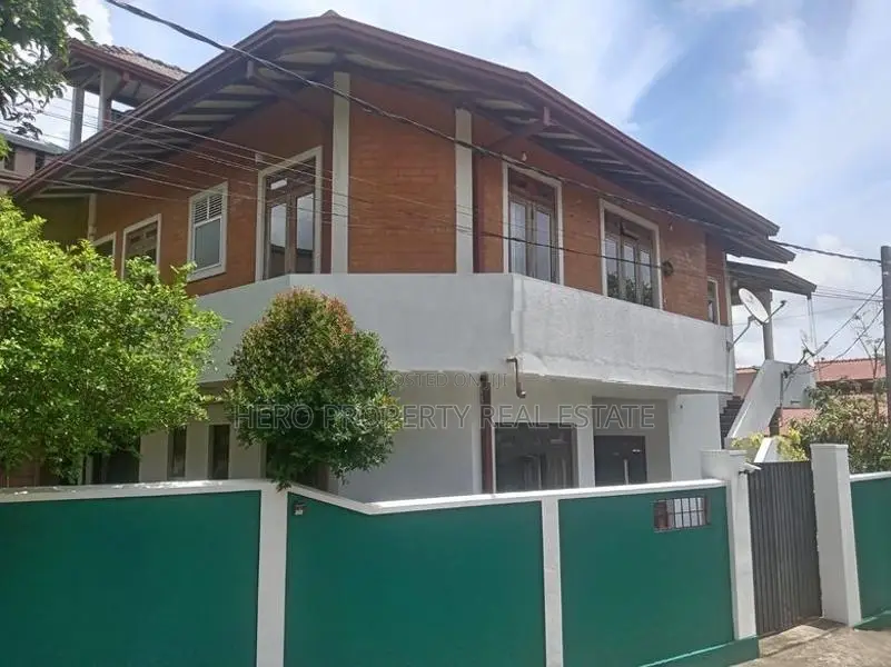 Modern House for Sale in Battaramulla