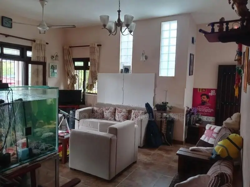 Modern House for Sale in Battaramulla