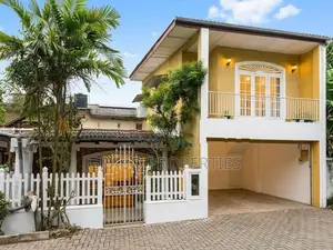 2Story House for Rent in Dehiwala , Anderson Road.