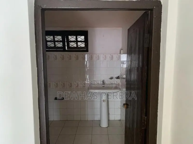2 story house sale iriyawatiya road kiribathgoda