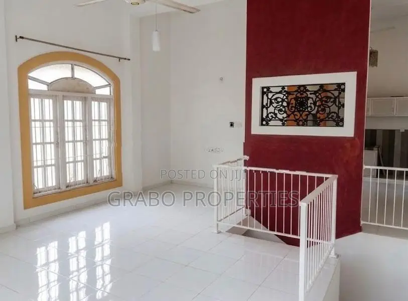 2Story House for Rent in Dehiwala , Anderson Road.