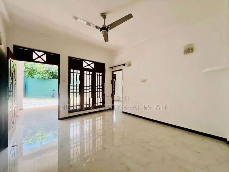 Two Story House for Sale in Pannipitiya