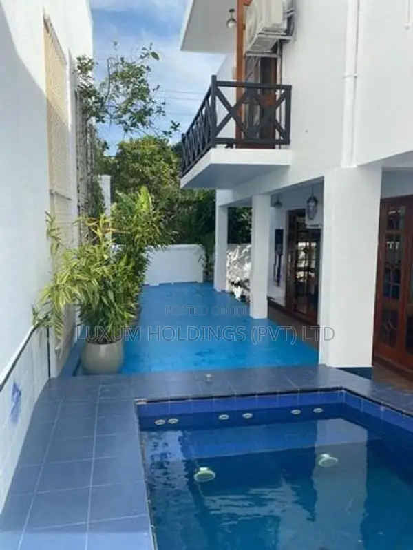 Luxury Villa For Rent Off Gateway College Nawala [ 2250C ]