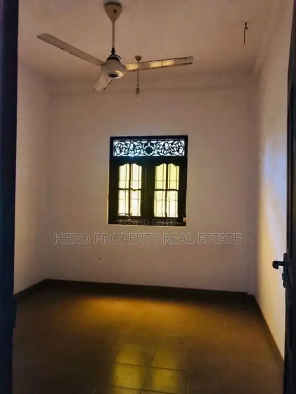 HJR201 ✴️ Modern House for Rent in Kalagedihena