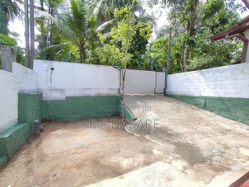 House for Sale in Homagama Meegoda