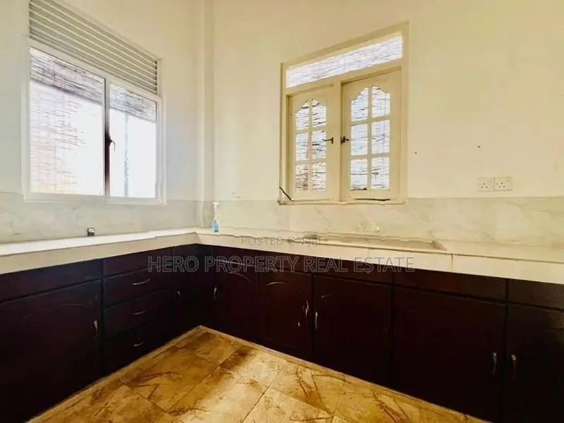 Upstairs House for Rent in Kottawa