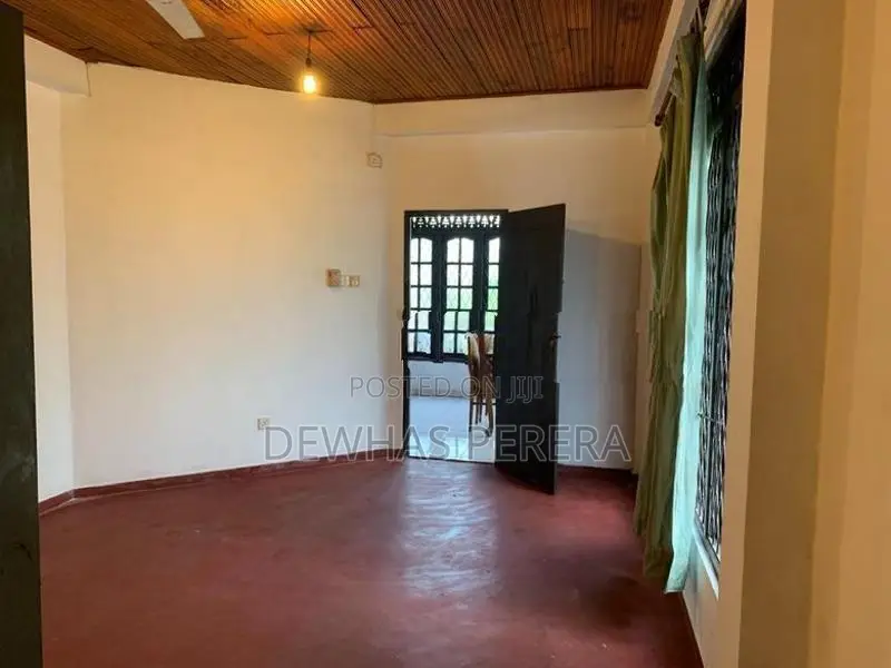 2 story house sale iriyawatiya road kiribathgoda